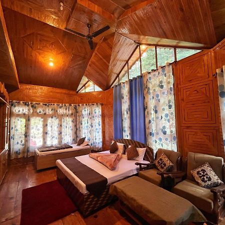 Hotel Anupam By Mid Orchard, Kasol Buitenkant foto